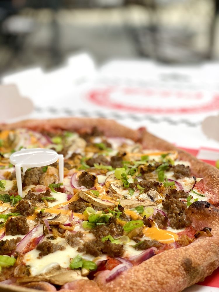 Mavi's Pizza and Pasta
