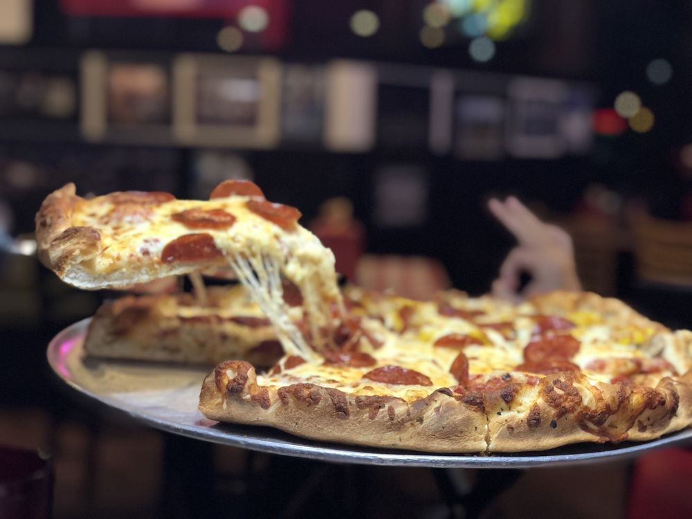 Joey D's Chicago Style Eatery & Pizzeria