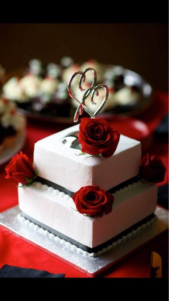 Cristaudo's Cafe & Bakery