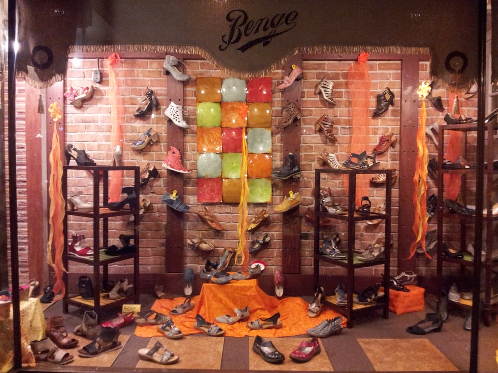 Benge’s Shoe Store Shoe Stores 514 Main St, Grand