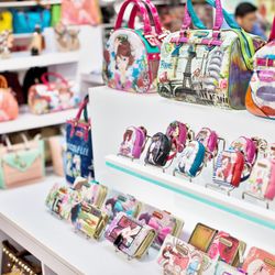 New Miami Handbag 37 Photos Accessories 777 Nw 72nd Ave Photo Of New Miami Handbag Fl United States Nicole Lee Wallets