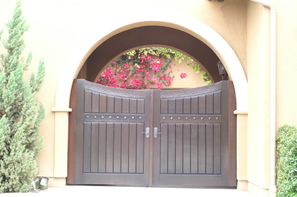 Custom Espresso Stained Front Gate Stain Wood Kote Gel Clear Photo Of Im Painting San Clemente Ca United States Custom Espresso Stained