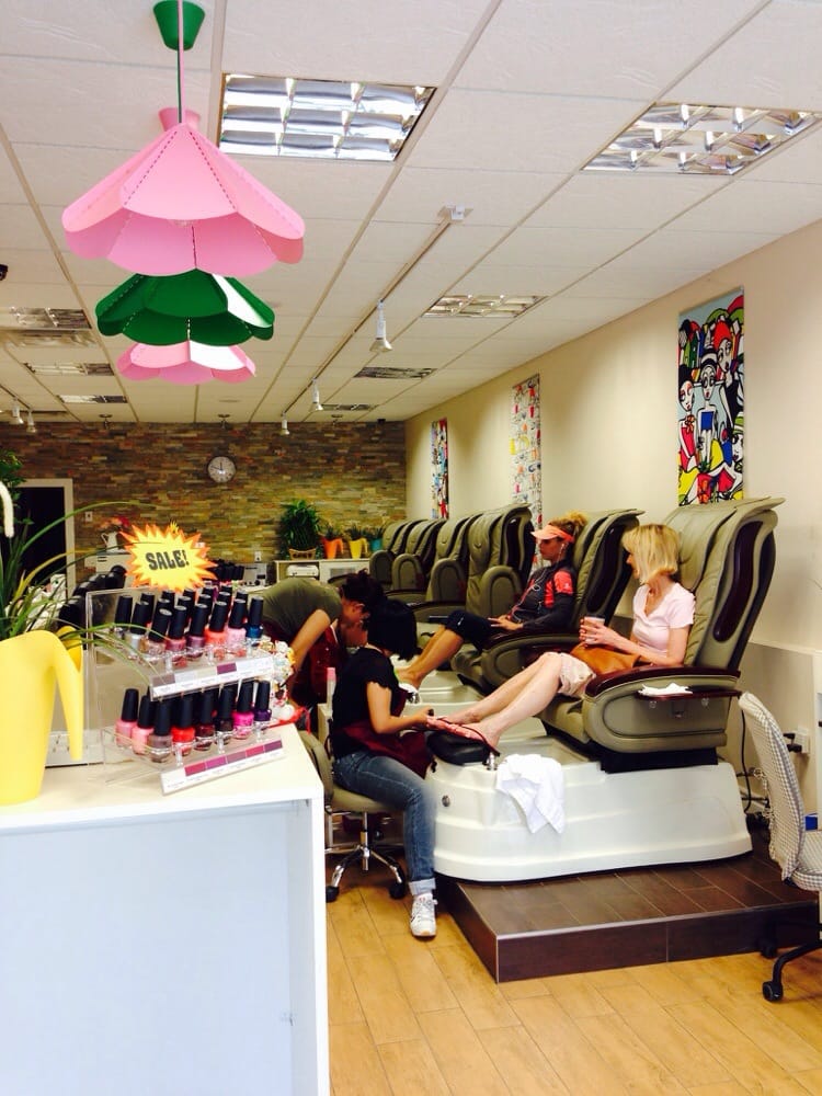Pretty 1 Nails Spa
