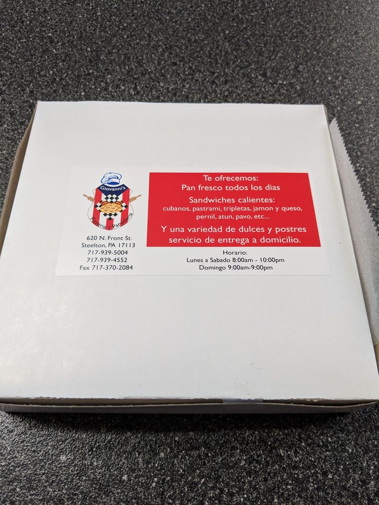 Giovannis Pizza And Bakery