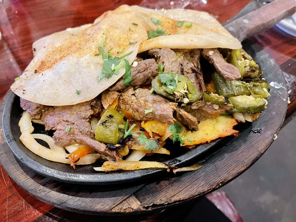 Costa Messa Restaurant