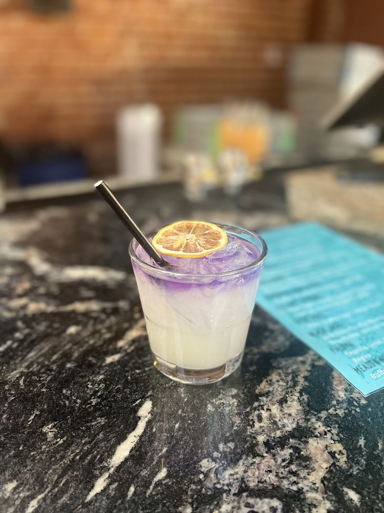 San Pedro Square Market Bar