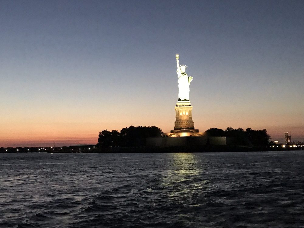 Hornblower Cruises & Events - Pier 40