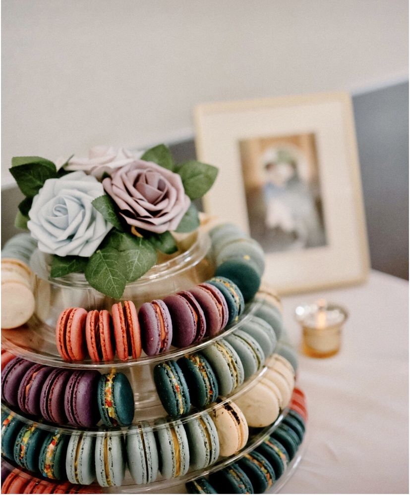CC's Macarons and Desserts