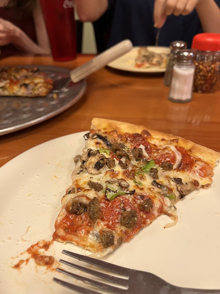 Jim's Razorback Pizza