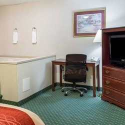 Quality Inn Gloucester 27 Photos Hotels 6639 Forest Hill Ave Photo Of Quality Inn Gloucester Va United States