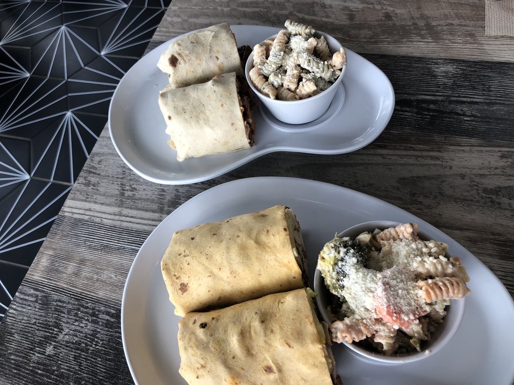 Muscle Maker Grill - Houston