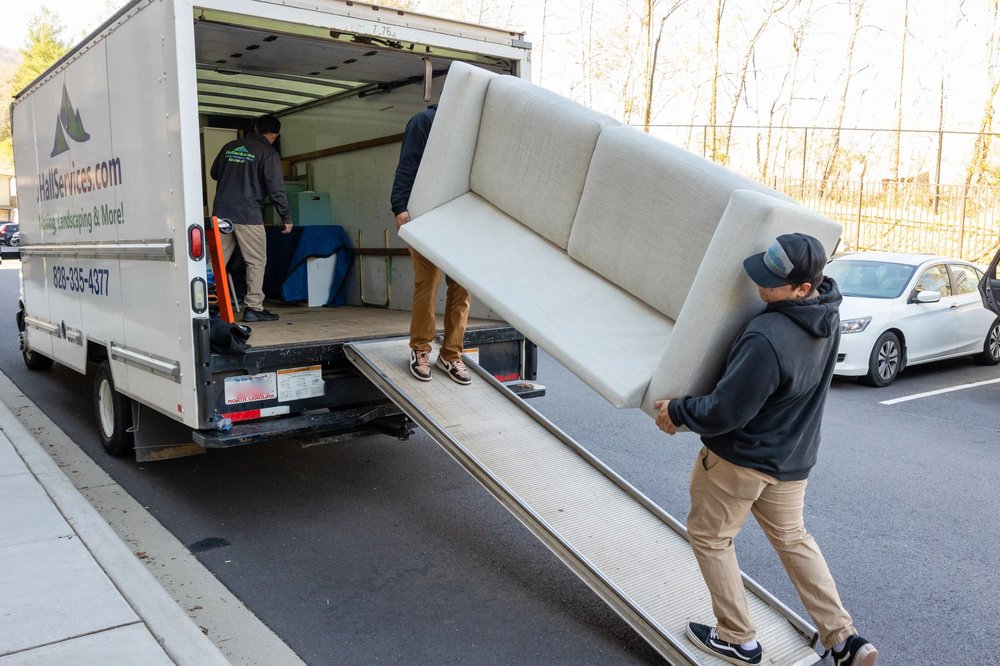 We Hall Moving Services