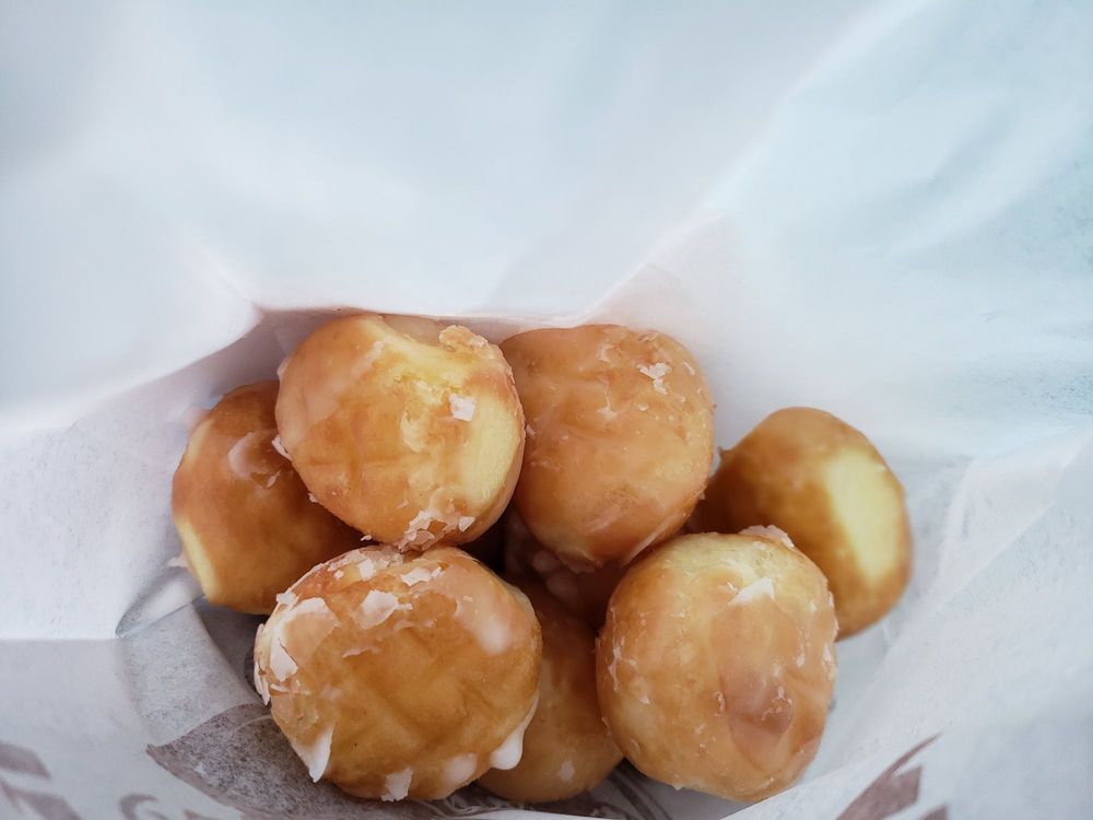 Mr. Donuts