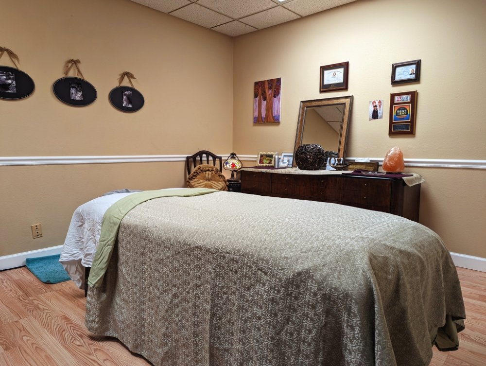 Dee Carlton Massage