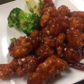 Photo of Deluxe Green Bo Restaurant - New York, NY, United States. General Tso s Chicken
