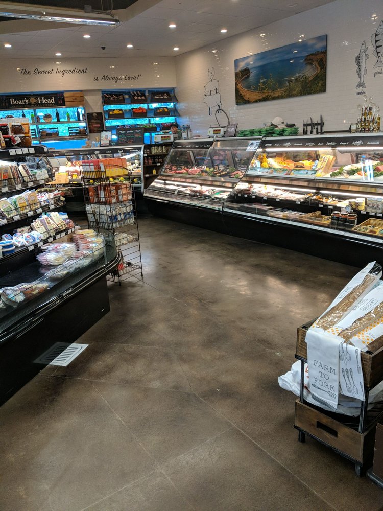 Lunada Bay Liquor & Deli