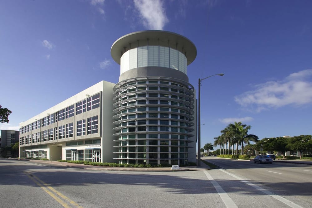 Universal Mortgage Mortgage Lenders 1430 S Dixie Hwy, Coral Gables