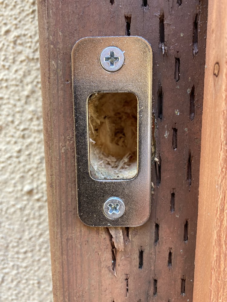 Kwik Key Lock & Safe
