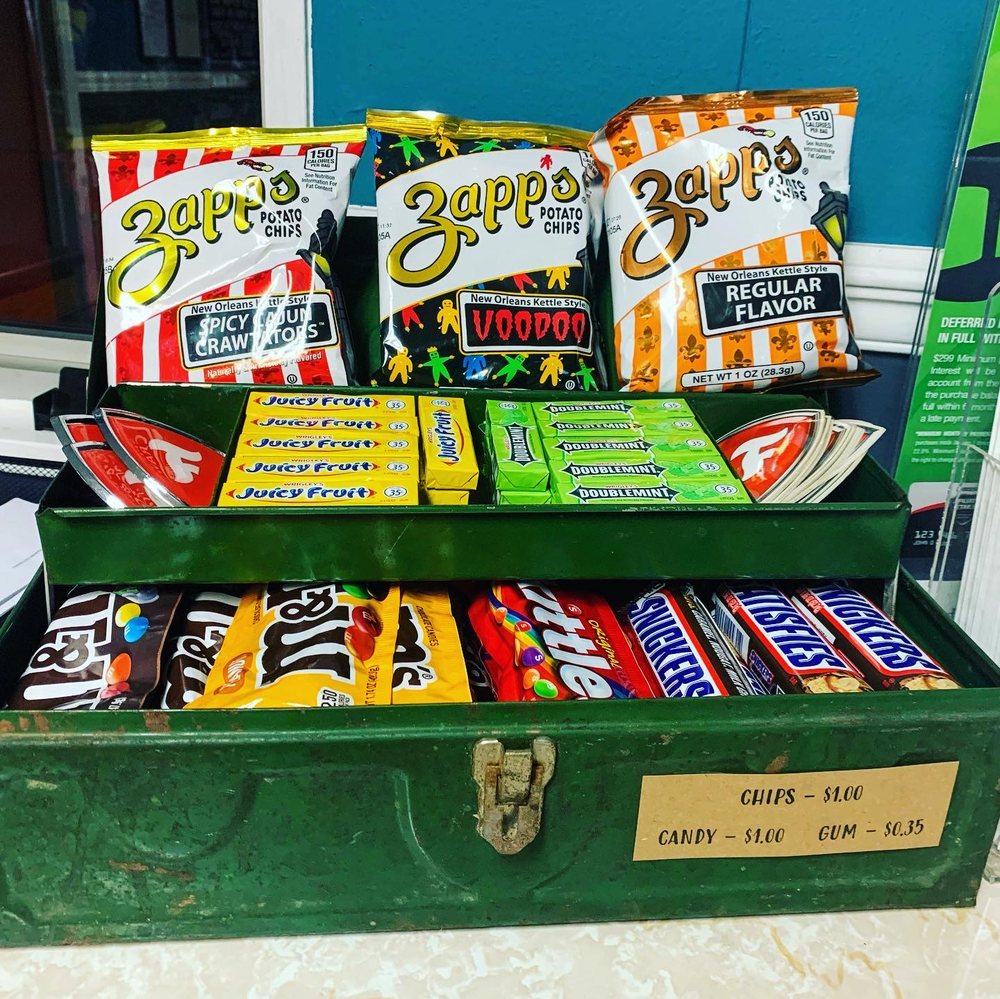 Gene's Tire & Autocare Specialist