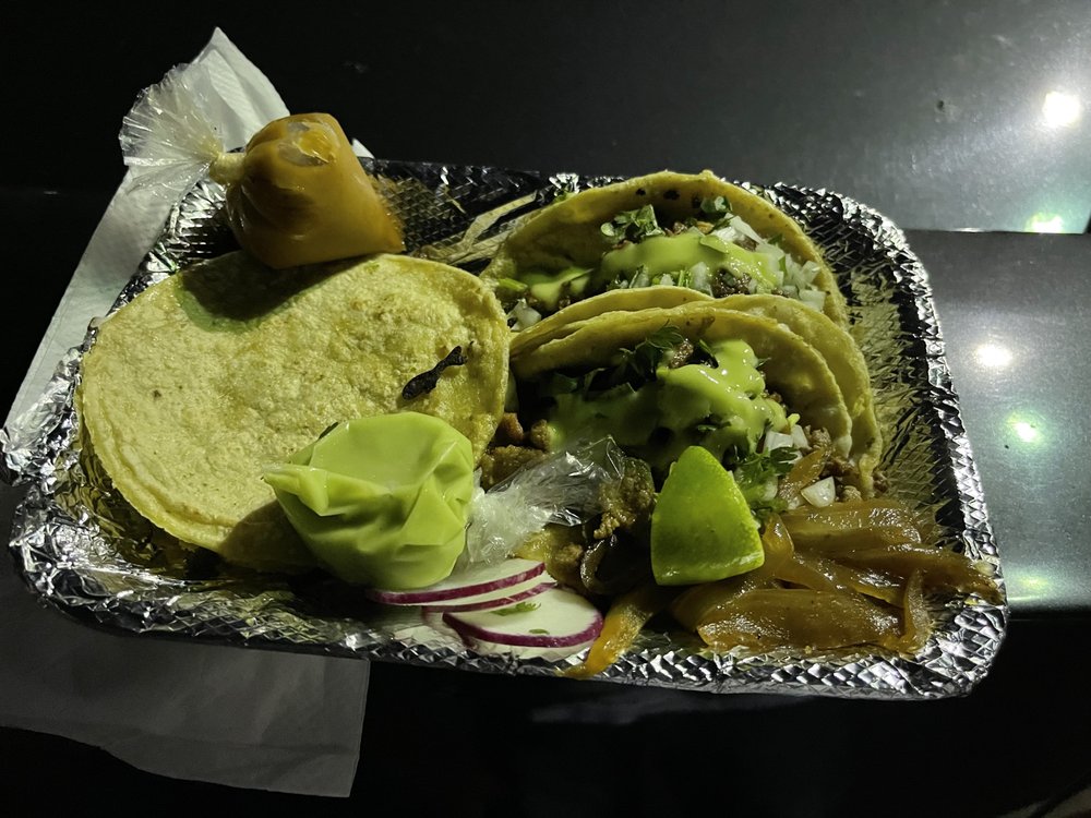 Los Compadres Food Truck