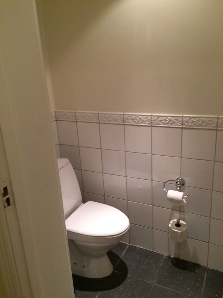 Separate Toilet In The Room Not A Combined Shower As Is Photo Of Copenhagen Plaza København Denmark Separate Toilet In The Room Not