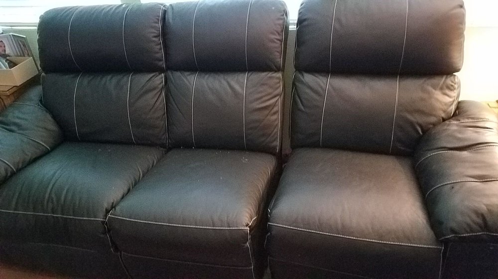 The Recliner Detached I M Hopeful Tony And His Staff Can Repair Or Photo Of Brothers Furniture Warehouse San Rafael Ca United States The Recliner