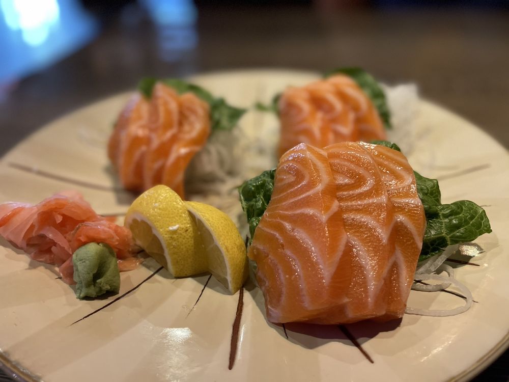 King's Asian Cuisine and Sushi Bar and Lounge