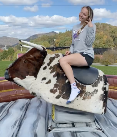 Mechanical Bull Rentals Of Knoxville