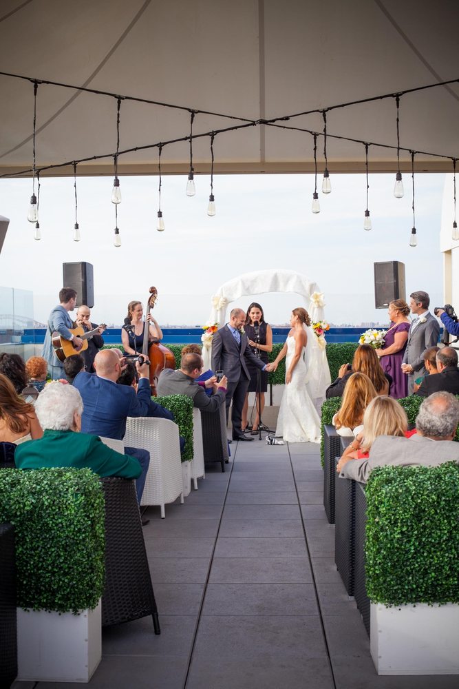 Vista Sky Lounge photo 8