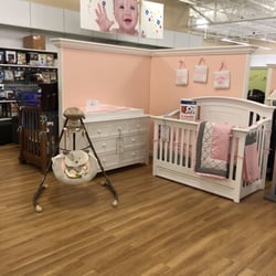 Toys R Us Closed 11 Photos 15 Reviews Toy S 201 Photo Of Toys R Us Cary Nc United States Cute Nursery Display