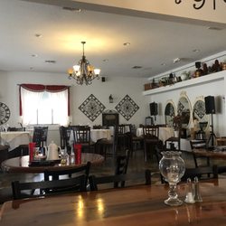 Maraya At Sabrina S Restaurant 95 Photos 240 Reviews Middle Photo Of Maraya At Sabrina S Restaurant Orlando Fl United States Cute Decor