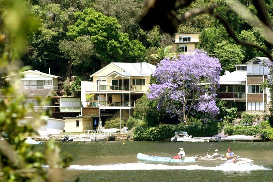 Riverside Lodge