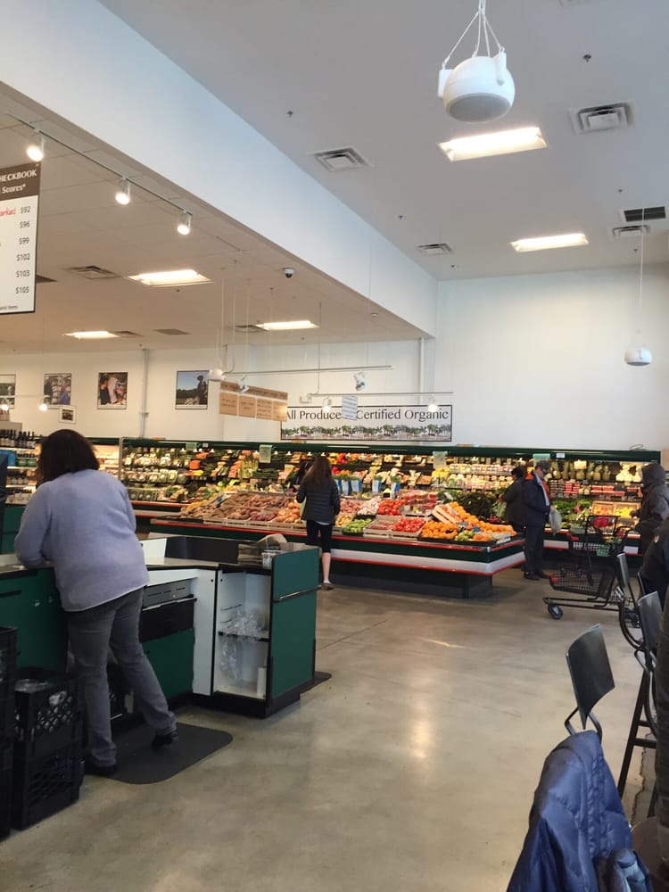 MOM's Organic Market