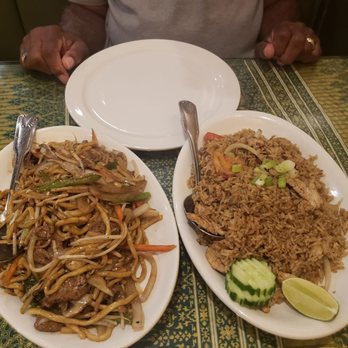Thai Restaurant 87 Photos 85 Reviews 3012 Augusta St Photo Of Thai Restaurant Greenville Sc United States Beef Lo Mein And