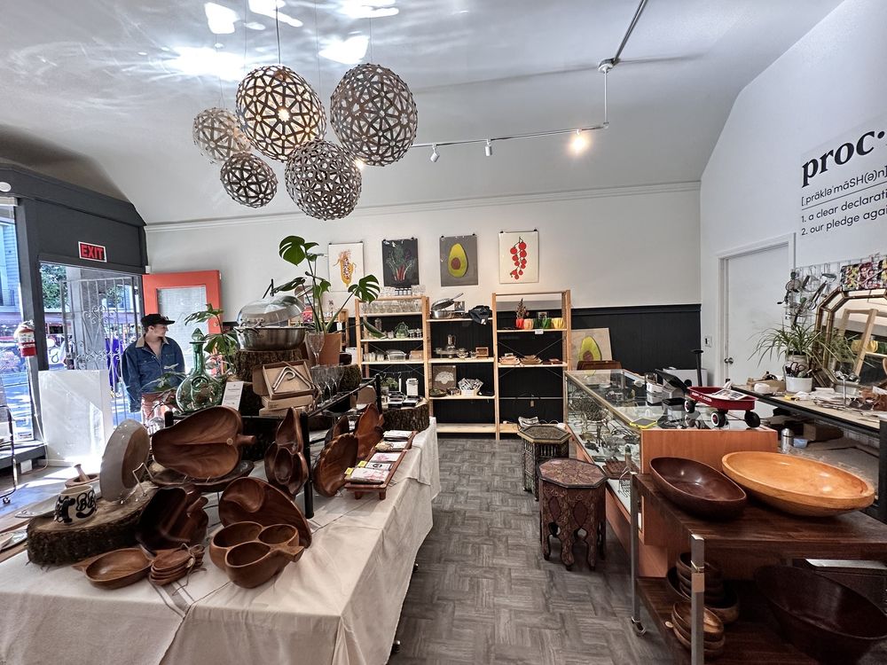 Proclamation Goods Shop