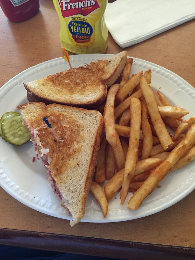 Johnny’s Grill on the Lake 35 Photos & 64 Reviews Sports Bars 146