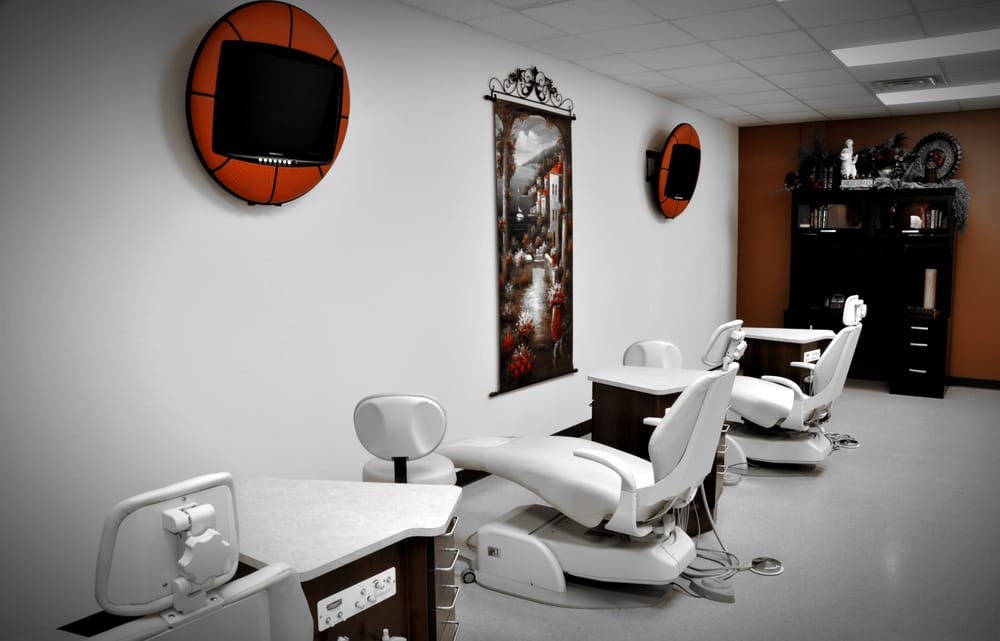 image of business Celebrity Dental