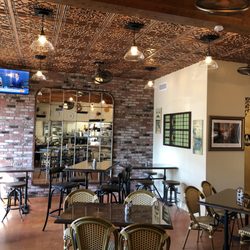 The Best 10 Restaurants Near Western Lamplighter Inn Suites Features