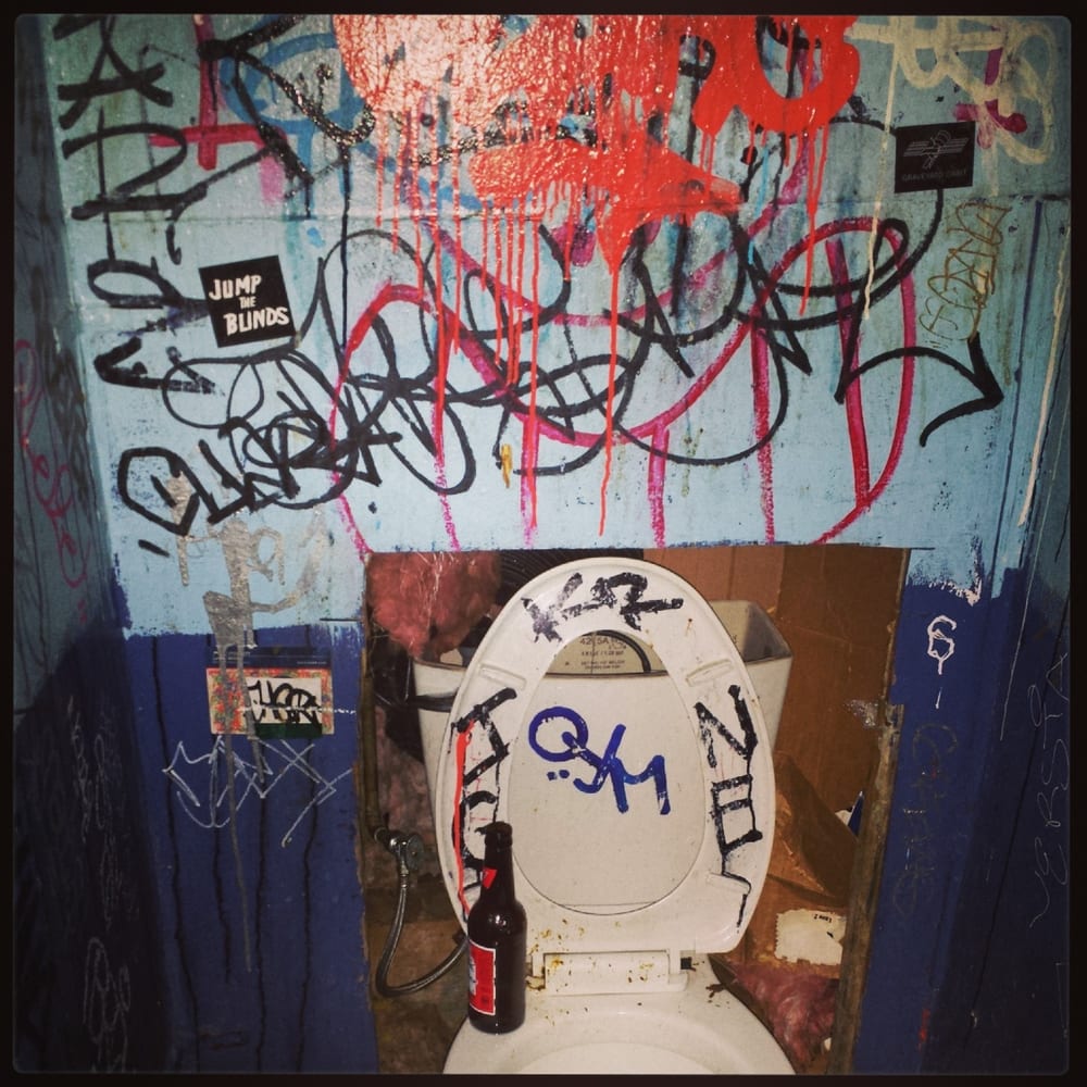 Old Pink 26 Photos & 85 Reviews Dive Bars 223 Allen St, Allentown