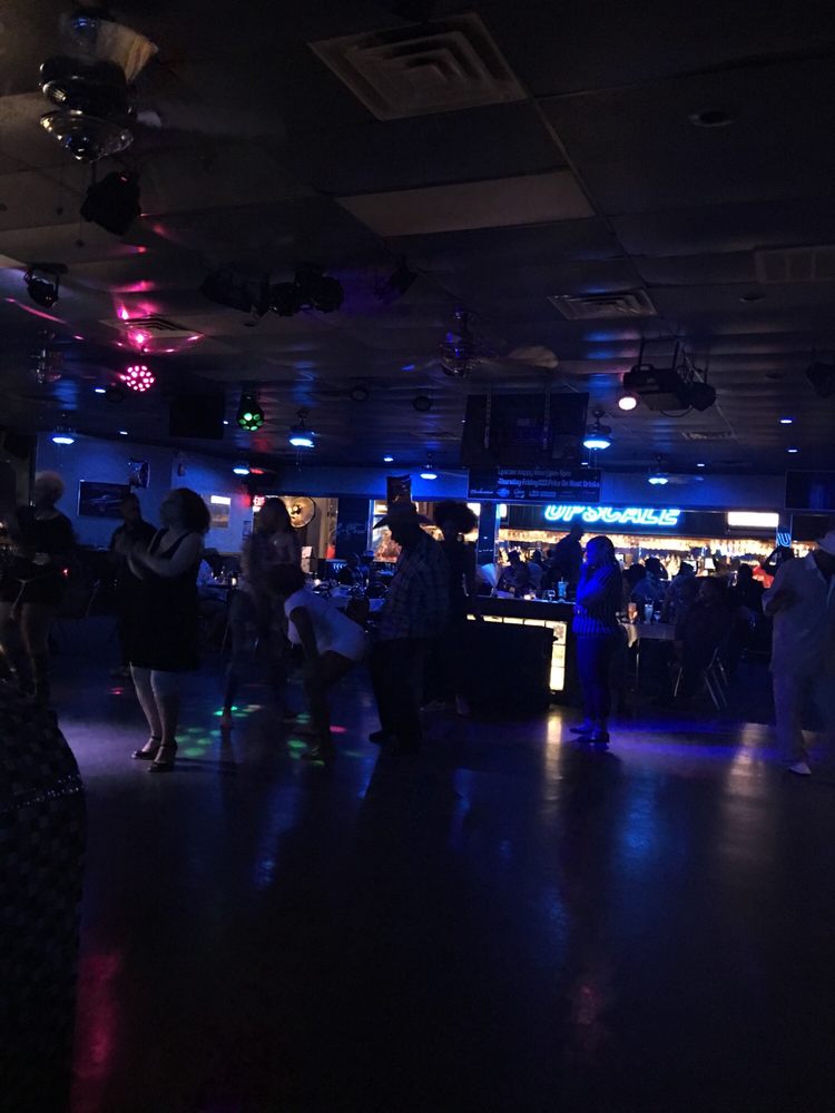 Upscale Restaurant & Lounge 14 Reviews Bars 6505 College Park Sq