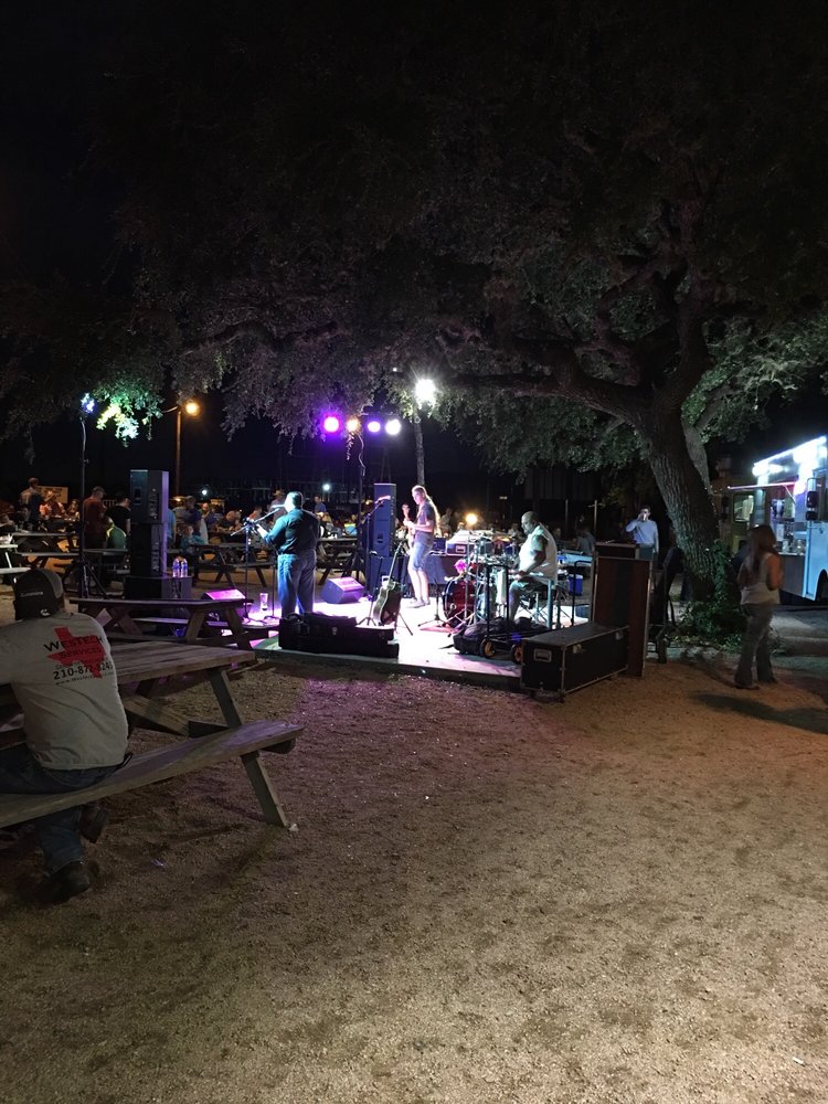 Toni Jo S Food Truck Park Of Helotes Toni Jo S Food Truck Park Of Helotes