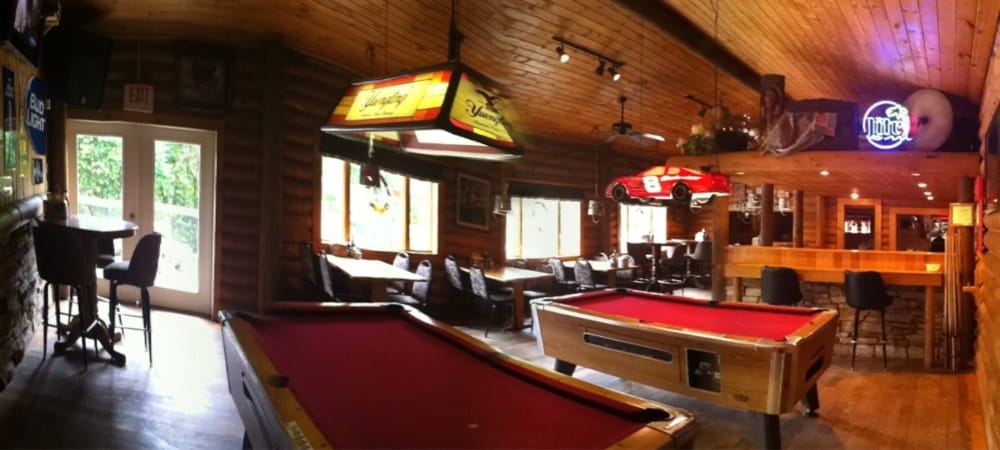 Creekside Bar & Grille