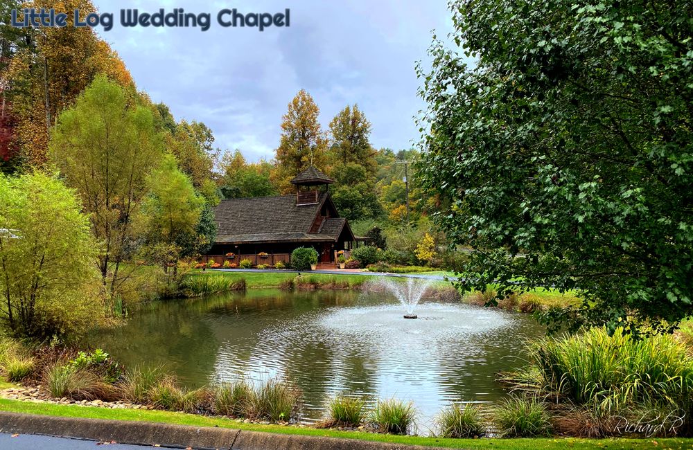 Gatlinburg's Little Log Chapel