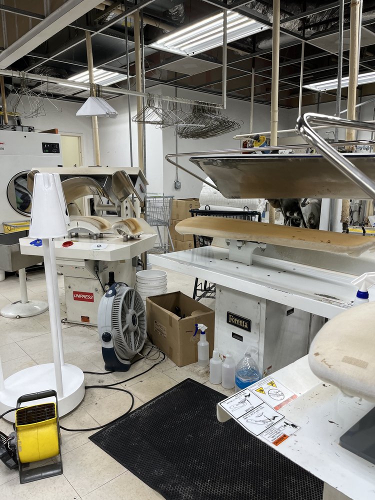 Signature Dry Cleaners