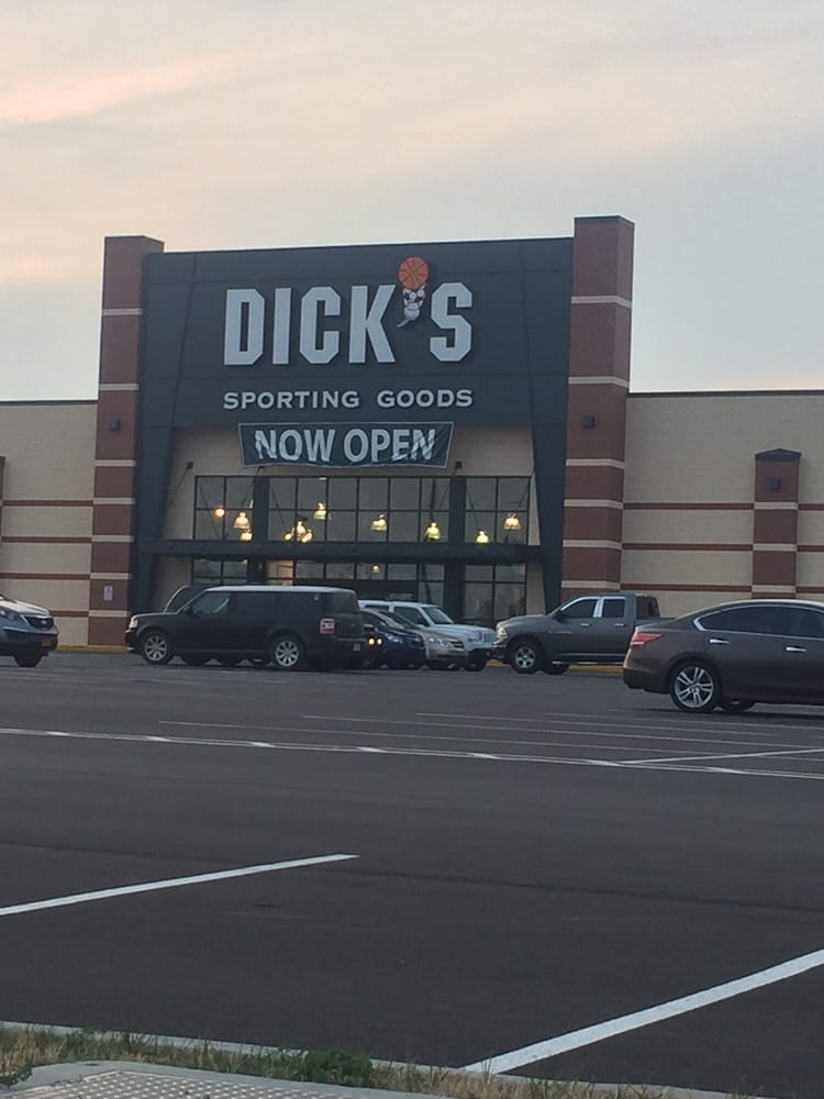 DICK'S Sporting Goods