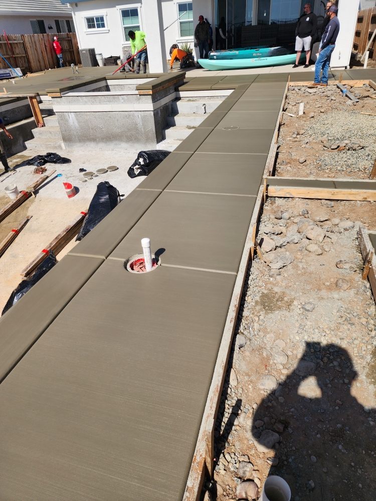 Brisenos Custom Concrete