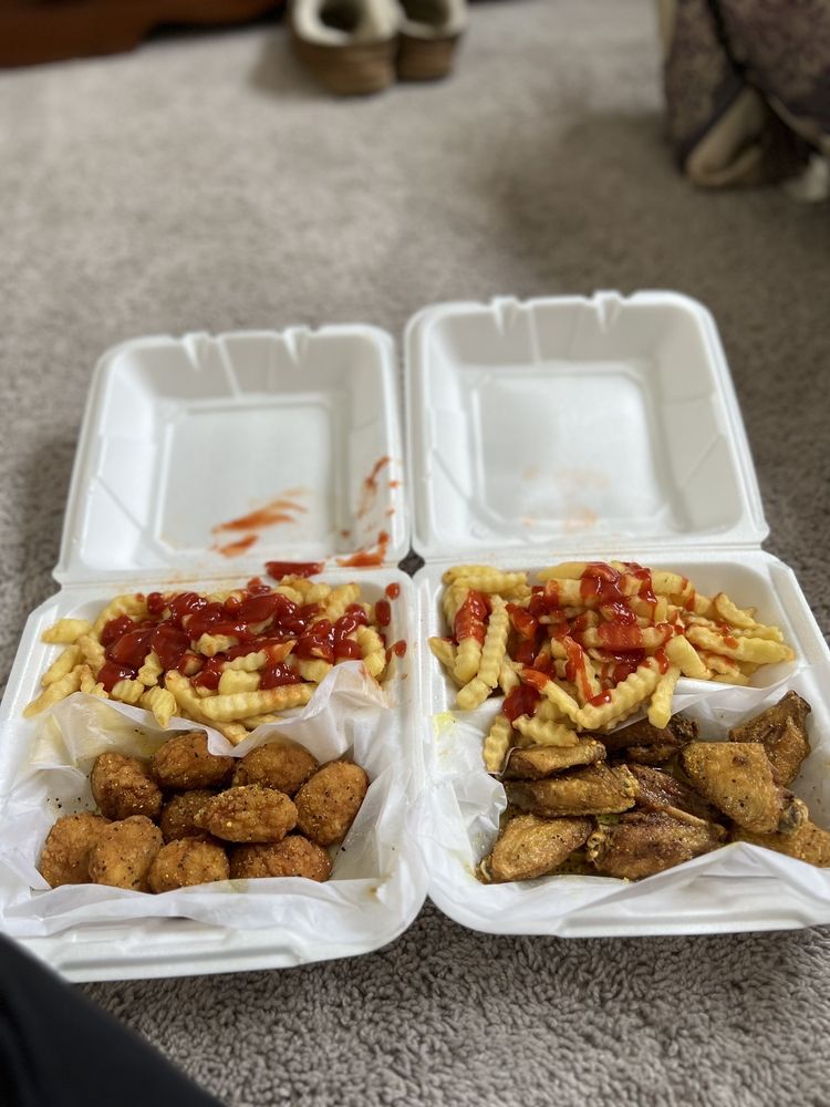 Super Wings & Philly Super Wings & Philly