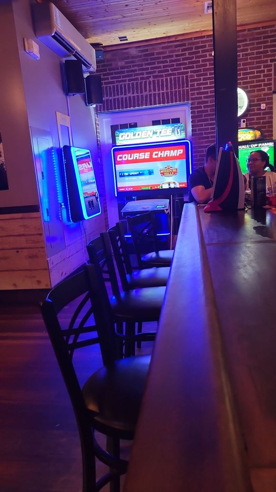 Harvey's Bar and Grill