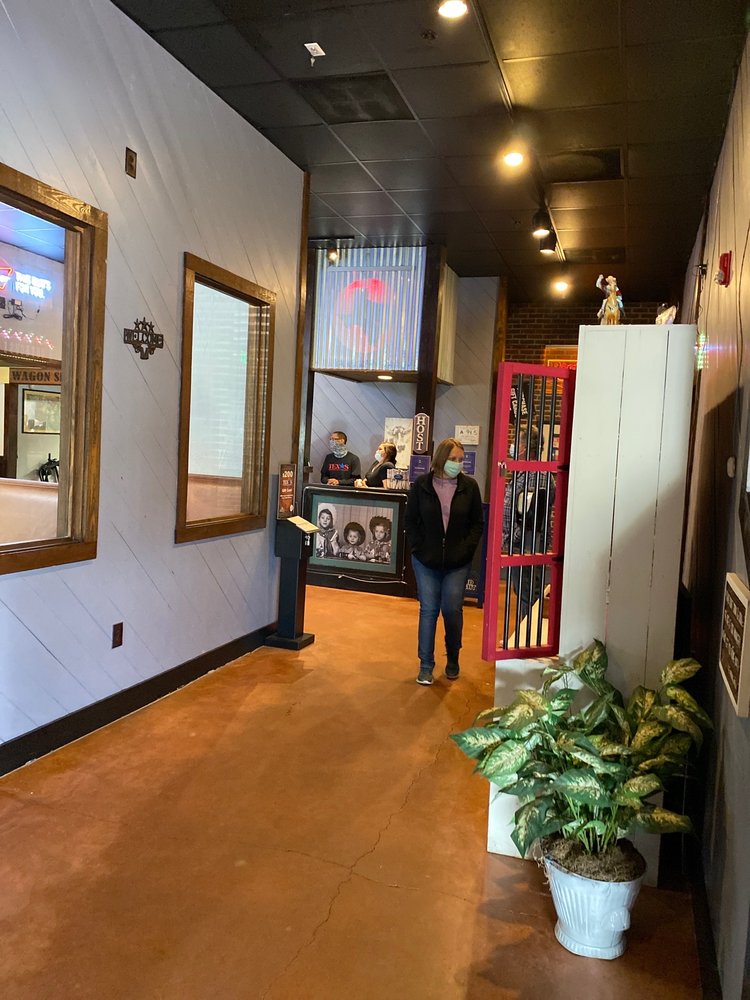 Texas Steakhouse & Saloon