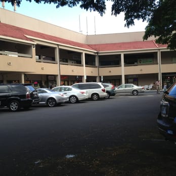 Manoa Marketplace 33 Photos 54 Reviews Ping Centers 2752 Photo Of Manoa Marketplace Honolulu Hi United States